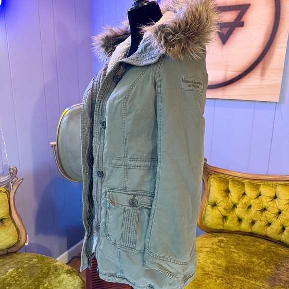 Vintage Y2K Abercrombie & Fitch Green Utility Sherpa Lined Fur Hood Jacket - Picture 2 of 12